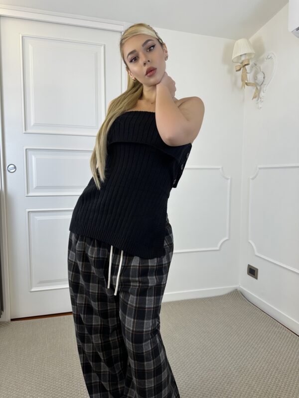 TOP MARISSA IN LANA NERO